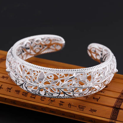 Women's Hollow-out Wide Bracelet
